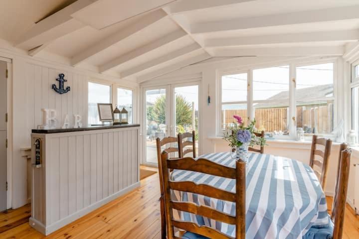 Dog Friendly Cottage 2 Mins To Beach With Hot Tub And Zappi Ev Lessingham Exterior foto